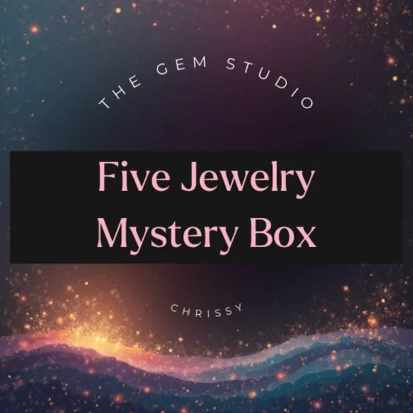 Promotion New Page Special Five jewelry mystery box - Picture 1 of 4